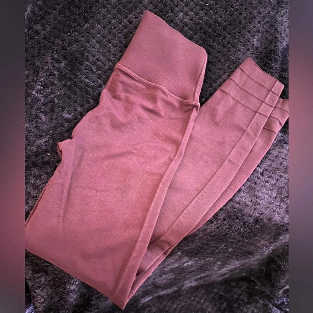 Fabletics, purple leggings - Picture 1 of 3